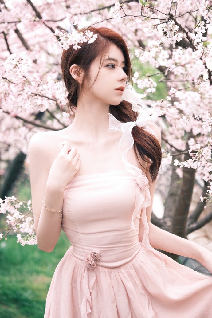钟明哲 头像